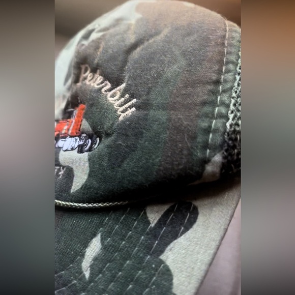Trucker hat 🧢 cap Peterbuilt true vintage SnapBack camo Nit worn - Picture 2 of 3